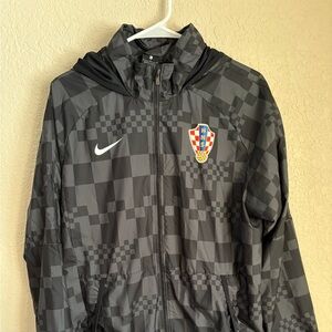 Nike Croatian National Soccer Gray Checkered Windbreaker with Logo
